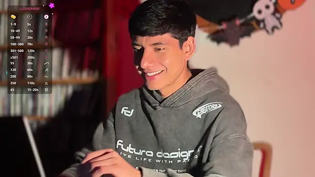 Snapshot of jim_dj chatting on 10-27-25, 11:52 jim dj online show from 10-27-25, 11:52