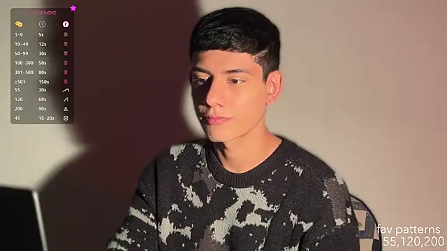 Snapshot of jim_dj chatting on 10-31-25, 09:16 jim dj online show from 10-31-25, 09:16