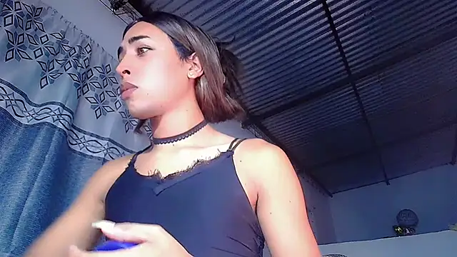 Snapshot of Anthonella_valentina chatting on 06-30-26, 03:18 Anthonella valentina online show from 06-30-26, 03:18