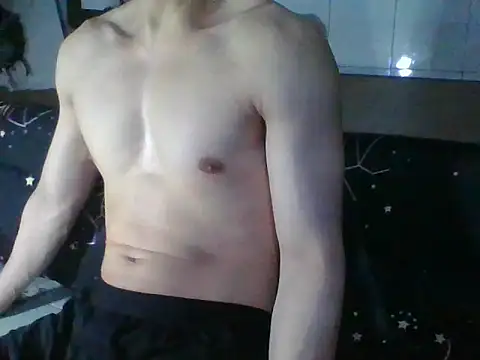 malacobi0 online show from 09-24-25, 04:43