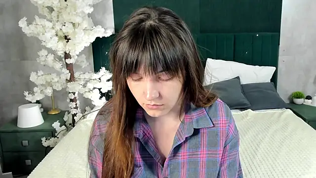 Snapshot of MalvinaDream chatting on 06-26-26, 01:21 MalvinaDream online show from 06-26-26, 01:21