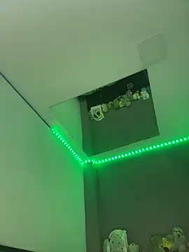 Kailertwink online show from 03-31-26, 02:24