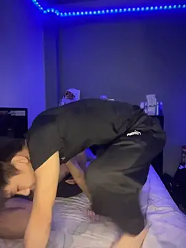 Kailertwink online show from 04-26-26, 03:15