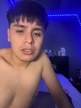 Snapshot of Kailertwink chatting on 04-30-26, 03:35 Kailertwink online show from 04-30-26, 03:35