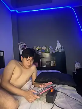 Snapshot of Kailertwink chatting on 05-31-26, 09:16 Kailertwink online show from 05-31-26, 09:16