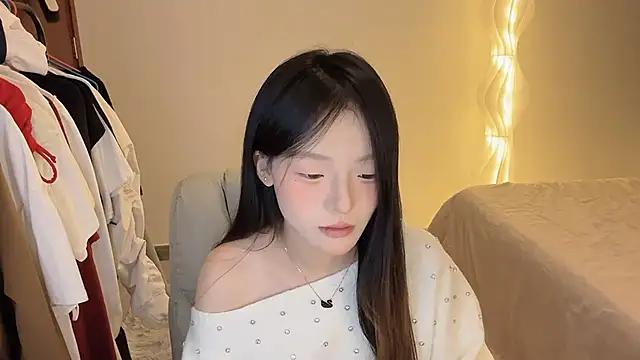 Robin-o3 online show from 11-22-25, 09:30