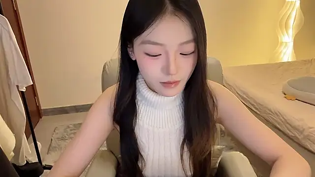 Robin-o3 online show from 04-12-26, 06:13