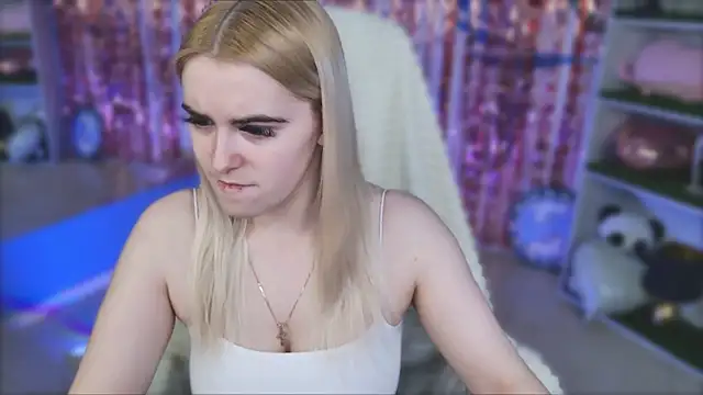 Stef Nicks online show from 02-12-26, 09:04