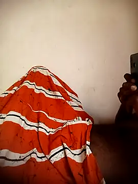 Snapshot of Dhanu9712 chatting on 11-09-25, 04:11 Dhanu9712 online show from 11-09-25, 04:11