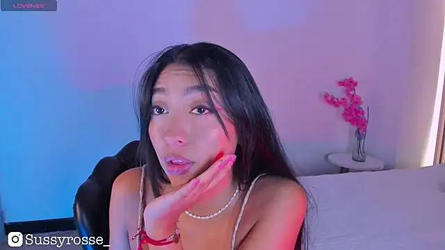 Snapshot of Sussyrosse_ chatting on 10-05-25, 02:10 Sussyrosse online show from 10-05-25, 02:10