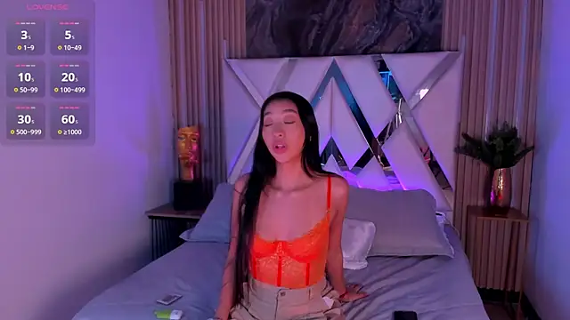 Snapshot of Sussyrosse_ chatting on 12-04-25, 09:45 Sussyrosse online show from 12-04-25, 09:45