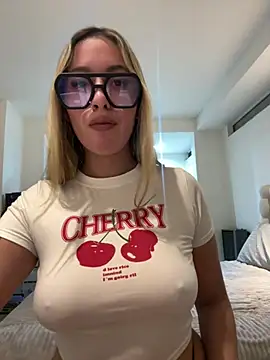 Snapshot of miagarcia250 chatting on 04-29-26, 02:59 miagarcia250 online show from 04-29-26, 02:59
