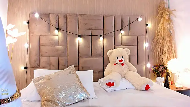 ClaradelMar online show from 04-14-26, 10:21