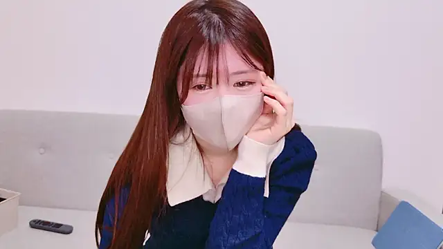 Snapshot of ena_7 chatting on 02-12-26, 12:00 ena 7 online show from 02-12-26, 12:00