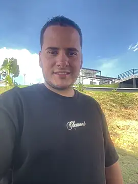 Snapshot of Pablo_EscobarGomez chatting on 12-18-25, 06:14 Pablo EscobarGomez online show from 12-18-25, 06:14