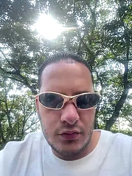 Snapshot of Pablo_EscobarGomez chatting on 12-19-25, 05:31 Pablo EscobarGomez online show from 12-19-25, 05:31