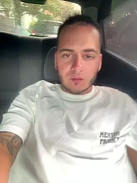 Snapshot of Pablo_EscobarGomez chatting on 01-12-26, 03:17 Pablo EscobarGomez online show from 01-12-26, 03:17