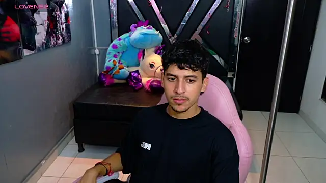 Snapshot of Alan_Del_Reyx chatting on 09-22-25, 08:44 Alan Del Reyx online show from 09-22-25, 08:44