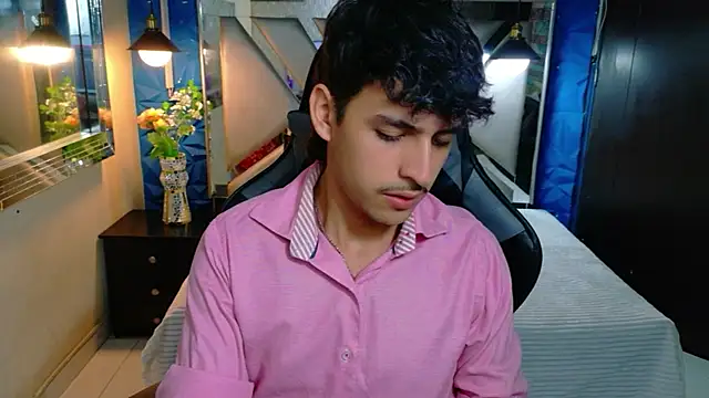 Snapshot of Alan_Del_Reyx chatting on 02-15-26, 07:54 Alan Del Reyx online show from 02-15-26, 07:54