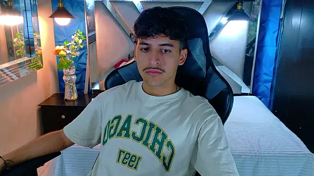 Snapshot of Alan_Del_Reyx chatting on 03-06-26, 02:08 Alan Del Reyx online show from 03-06-26, 02:08