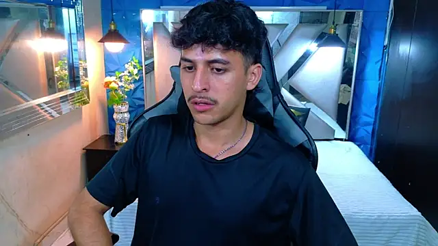 Snapshot of Alan_Del_Reyx chatting on 03-06-26, 02:24 Alan Del Reyx online show from 03-06-26, 02:24