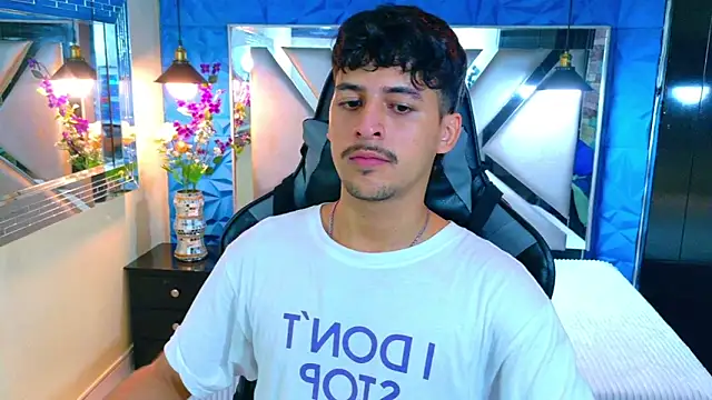 Snapshot of Alan_Del_Reyx chatting on 03-26-26, 03:34 Alan Del Reyx online show from 03-26-26, 03:34