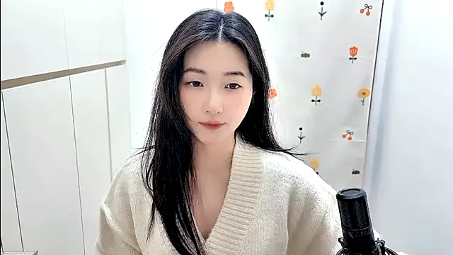 Rosalind xixi online show from 11-18-25, 06:29