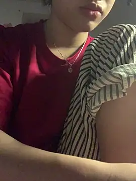 Nguyenha11 online show from 03-18-26, 12:19