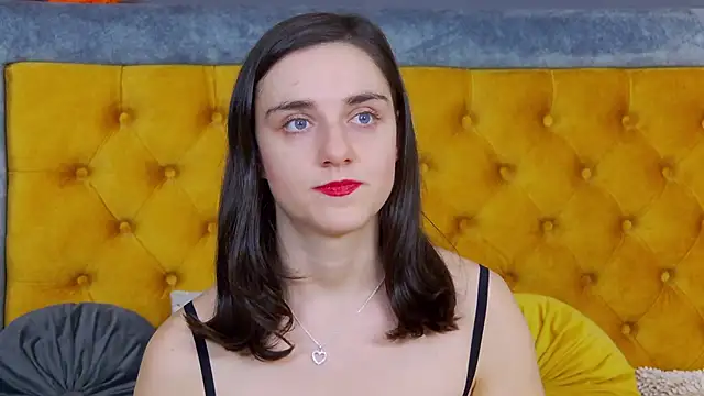 Snapshot of Jessica_White_ chatting on 11-20-25, 04:01 Jessica White online show from 11-20-25, 04:01