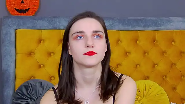 Snapshot of Jessica_White_ chatting on 11-25-25, 04:12 Jessica White online show from 11-25-25, 04:12