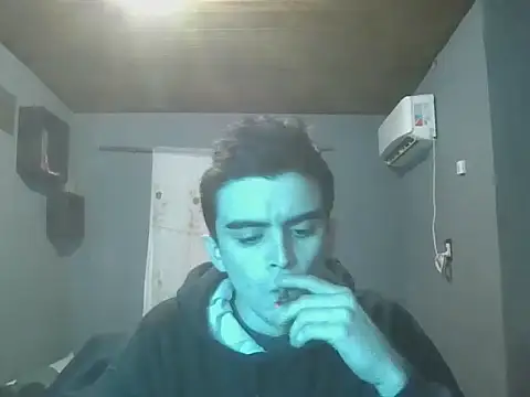 Snapshot of Rodrigo99_9 chatting on 07-28-26, 02:13 Rodrigo99 9 online show from 07-28-26, 02:13