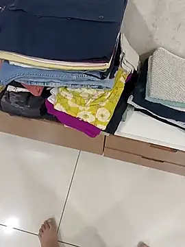 Snapshot of hothunk_7 chatting on 11-09-25, 10:24 hothunk 7 online show from 11-09-25, 10:24