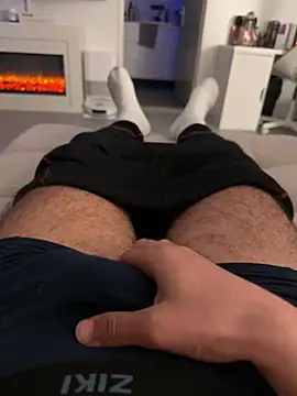 Snapshot of analtake13 chatting on 10-22-25, 07:35 analtake13 online show from 10-22-25, 07:35