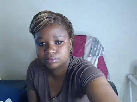 Snapshot of Sexyduck-Zodan chatting on 10-12-25, 10:36 Sexyduck-Zodan online show from 10-12-25, 10:36