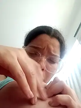 Snapshot of VictoriDior chatting on 09-12-25, 08:53 VictoriDior online show from 09-12-25, 08:53