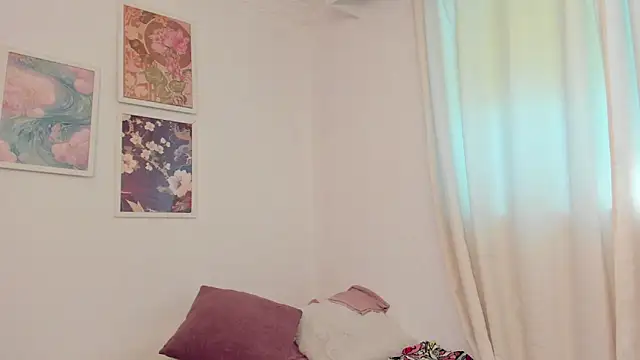 canelleGarces online show from 04-01-26, 12:39