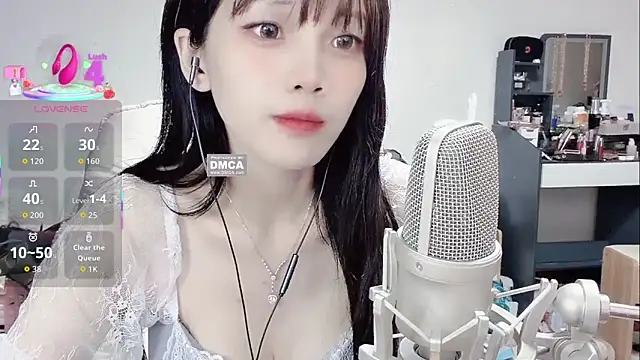 twlilybae online show from 03-01-26, 11:45