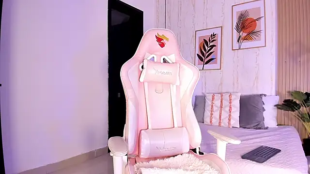 Snapshot of Ayleen_Dunkan chatting on 11-07-25, 12:38 Ayleen Dunkan online show from 11-07-25, 12:38