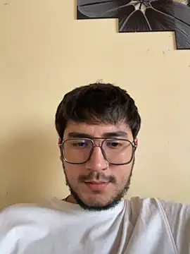 Snapshot of DanteRushh chatting on 09-18-25, 09:39 DanteRushh online show from 09-18-25, 09:39