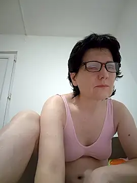 Vera Elle online show from 05-18-26, 06:47