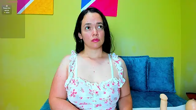 Snapshot of loreen_grey chatting on 11-03-25, 08:10 loreen grey online show from 11-03-25, 08:10