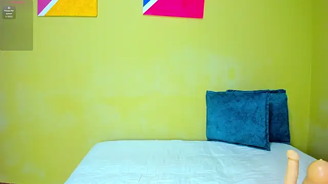 Snapshot of loreen_grey chatting on 11-08-25, 08:07 loreen grey online show from 11-08-25, 08:07