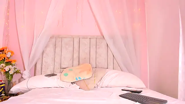 Rachellcooperrr online show from 10-25-25, 02:13