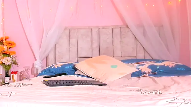 Rachellcooperrr online show from 10-31-25, 05:03