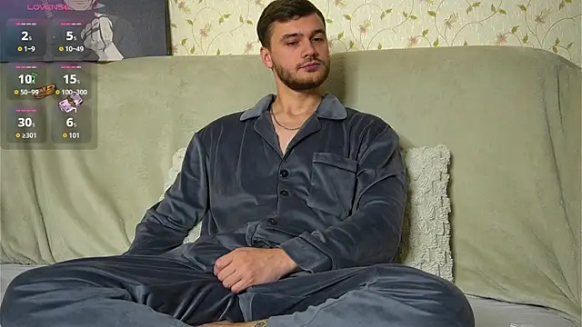 Snapshot of johnstoneisland chatting on 09-30-25, 07:57 johnstoneisland online show from 09-30-25, 07:57