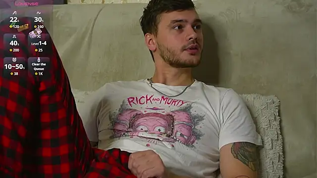 Snapshot of johnstoneisland chatting on 10-12-25, 06:51 johnstoneisland online show from 10-12-25, 06:51