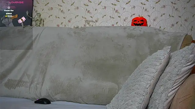 Snapshot of johnstoneisland chatting on 10-23-25, 06:28 johnstoneisland online show from 10-23-25, 06:28