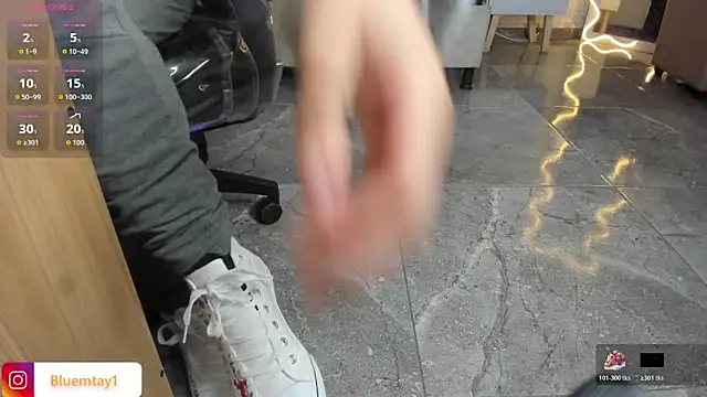 BLUE TAY1 online show from 03-05-26, 11:39