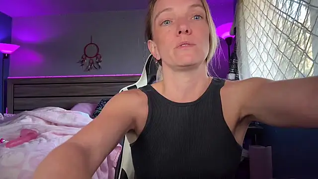 ajmiller25 online show from 03-04-26, 08:48