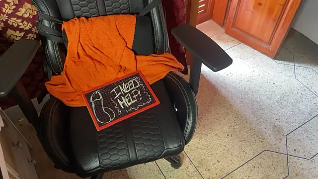 JUSTFORRICH online show from 10-25-25, 02:02